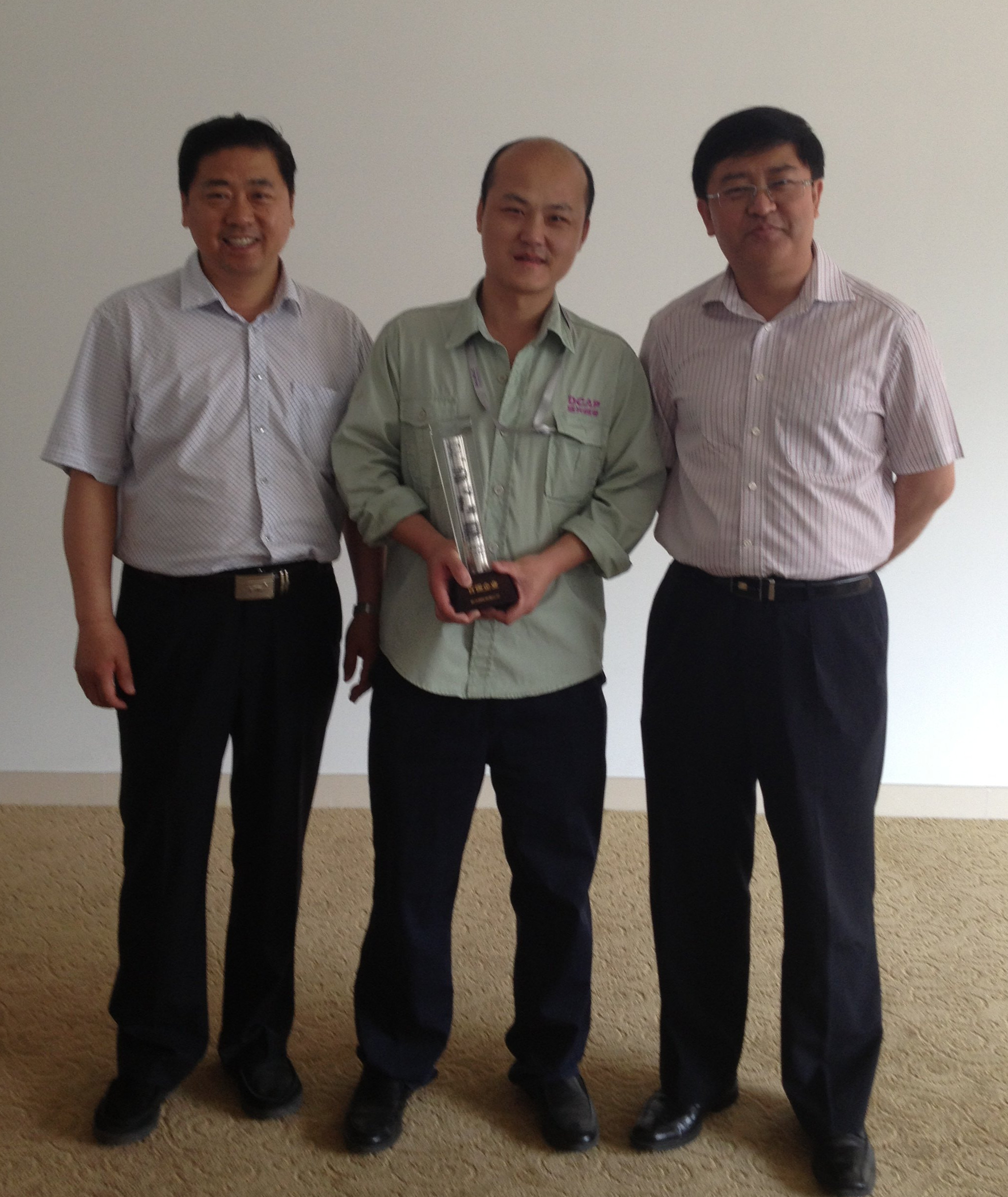 紫光测控荣获2012年度“百强企业”称号